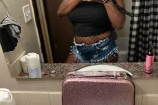 safe pretty sexy and indenpendent - Image 3